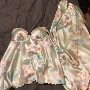 Robe and nightgown
